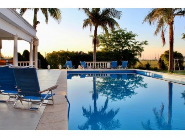 VENDO!! HERMOSA E INCREÍBLE CASA