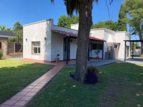 VENDO!! HERMOSA CASA