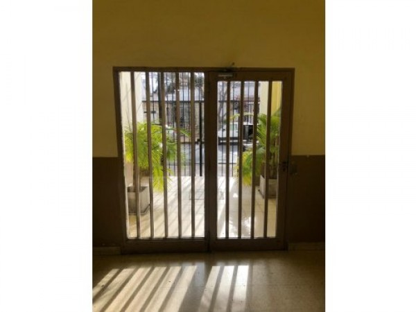 VENDO!! AMPLIO DEPARTAMENTO !! ZONA CÉNTRICA!!