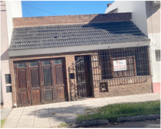 VENDO CASA EN PARANA ZONA CENTRO!